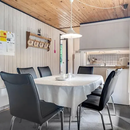 Feriehus Falki - 2-5km From The Sea By Interhome *